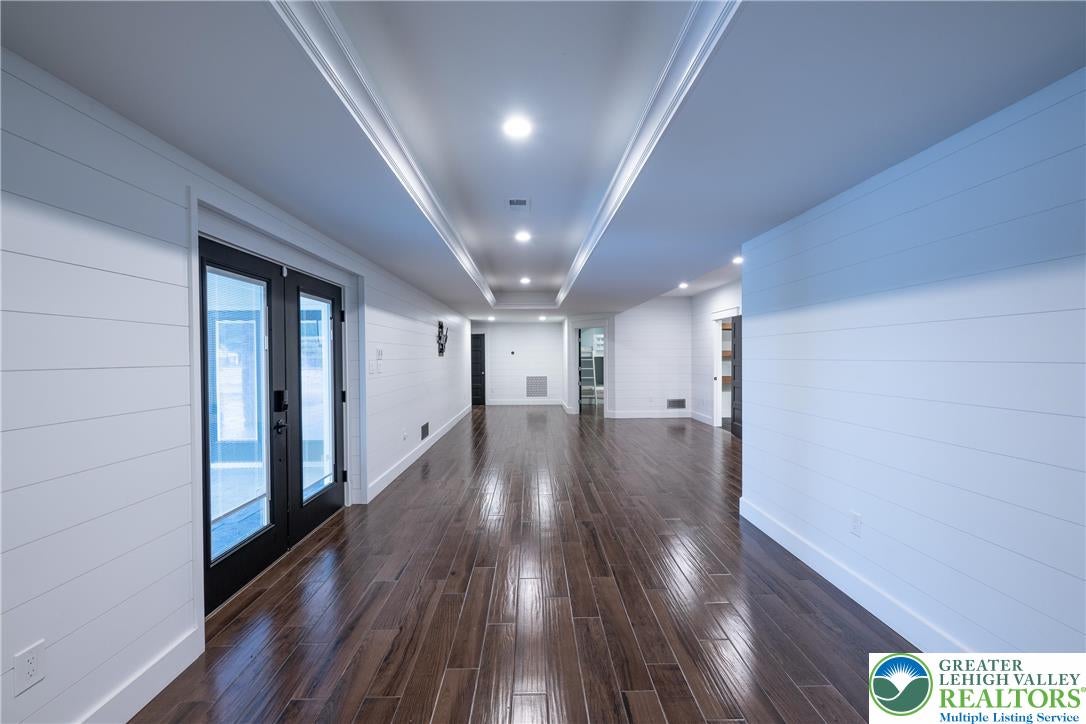 Greenwich Township, Pennsylvania, 19530, United States, ,5 BathroomsBathrooms,Residential,Active,1880295