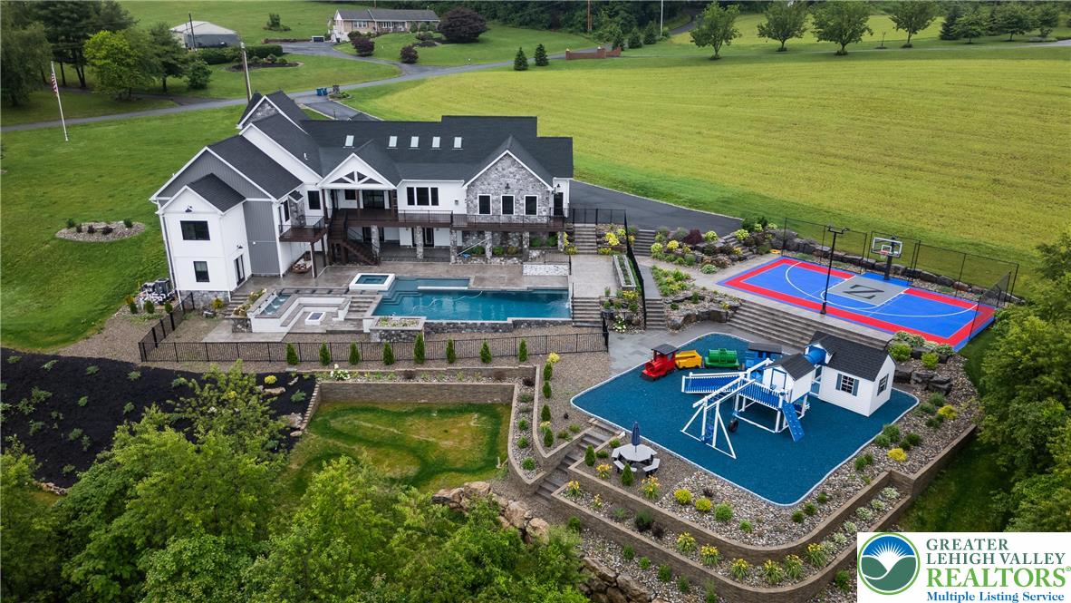 Greenwich Twp, Pennsylvania, 19530, United States, 6 Bedrooms Bedrooms, ,5 BathroomsBathrooms,Residential,Active,1967300