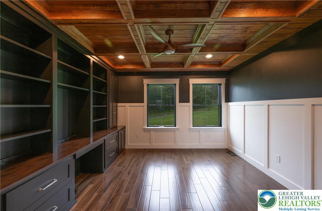 Greenwich Township, Pennsylvania, 19530, United States, ,5 BathroomsBathrooms,Residential,Active,1880295