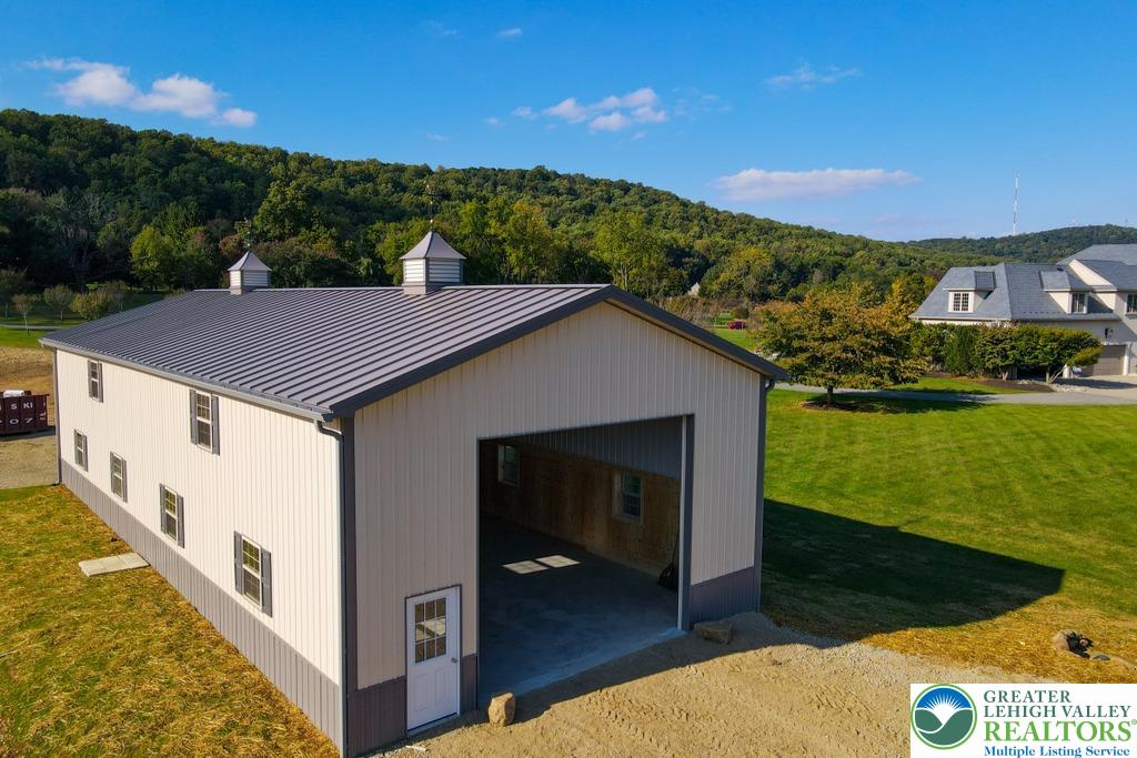 Upper Saucon Twp, Pennsylvania, 18034, United States, 6 Bedrooms Bedrooms, ,12 BathroomsBathrooms,Residential,Active,1885031