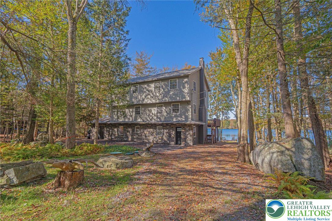 Clifton Twp, Pennsylvania, 18424, United States, 5 Bedrooms Bedrooms, ,4 BathroomsBathrooms,Residential,Active,1962171