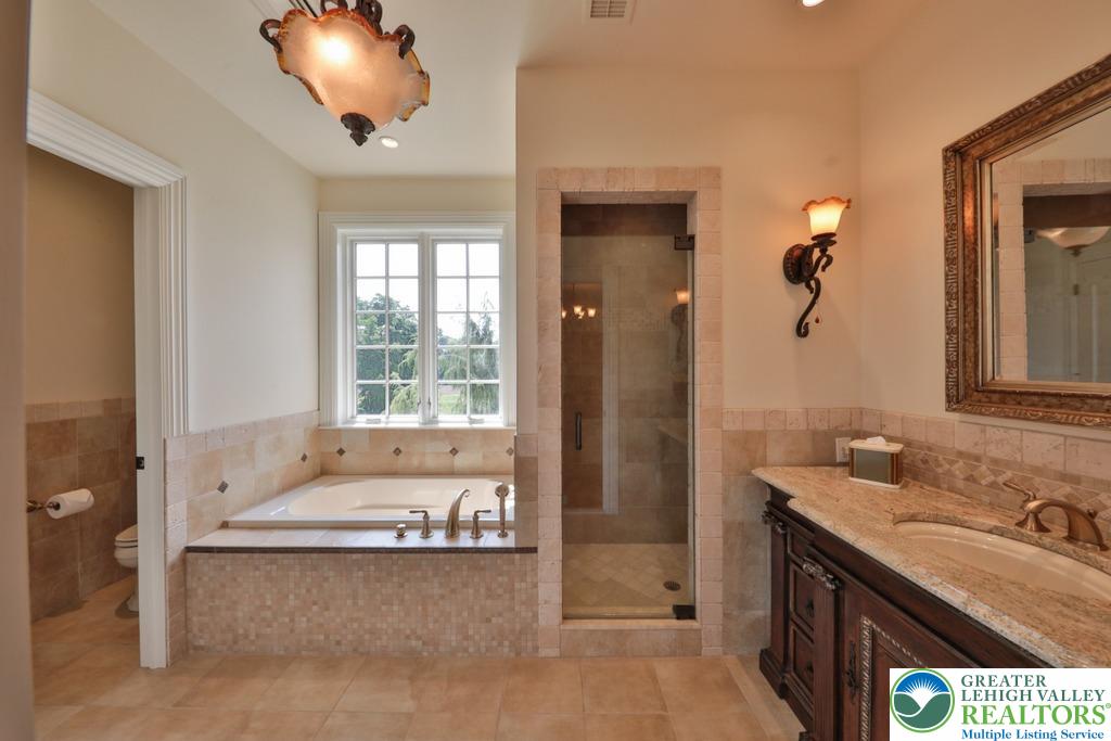 Upper Saucon Twp, Pennsylvania, 18034, United States, 6 Bedrooms Bedrooms, ,12 BathroomsBathrooms,Residential,Active,1885031