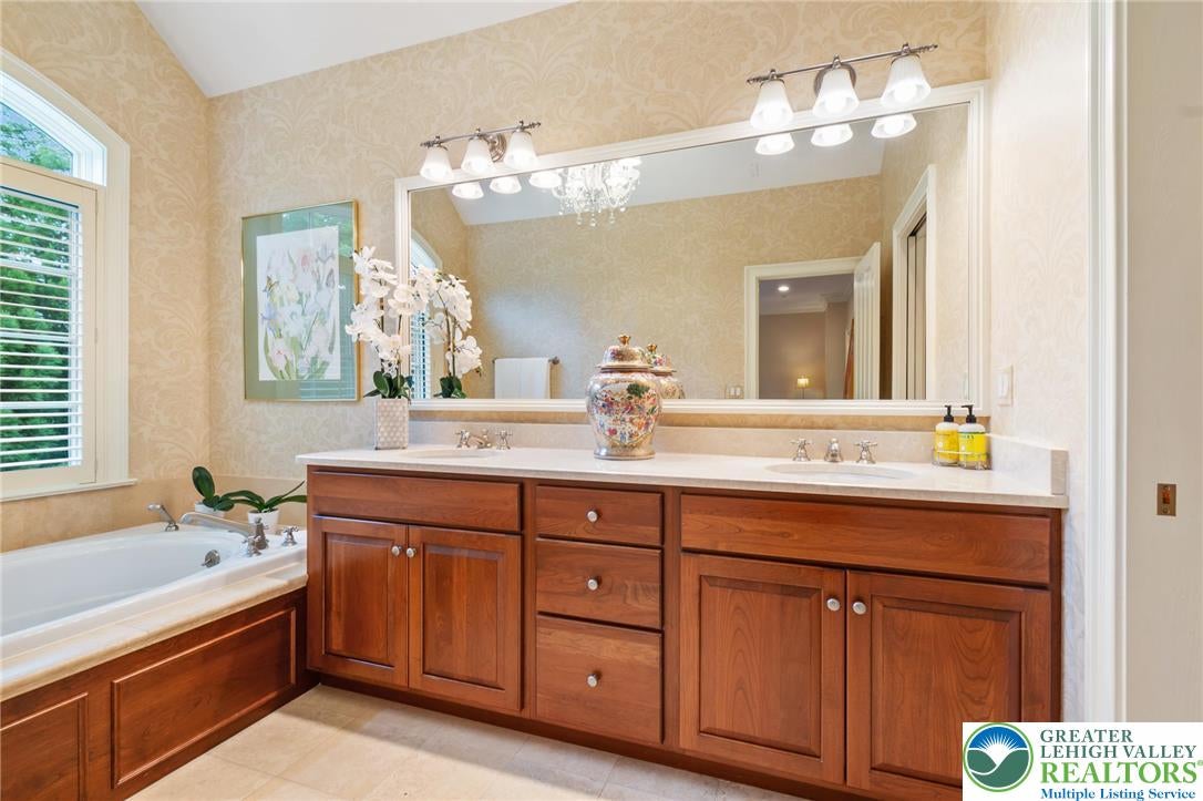 Bethlehem City, Pennsylvania, 18015, United States, 3 Bedrooms Bedrooms, ,5 BathroomsBathrooms,Residential,Active,1943838