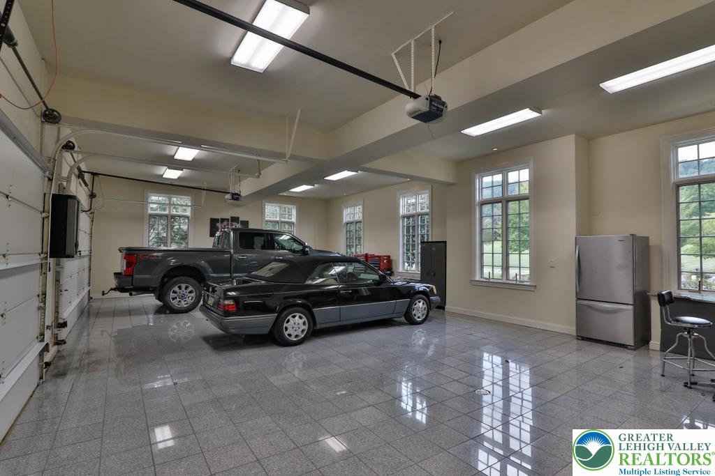 Upper Saucon Twp, Pennsylvania, 18034, United States, 6 Bedrooms Bedrooms, ,12 BathroomsBathrooms,Residential,Active,1885031