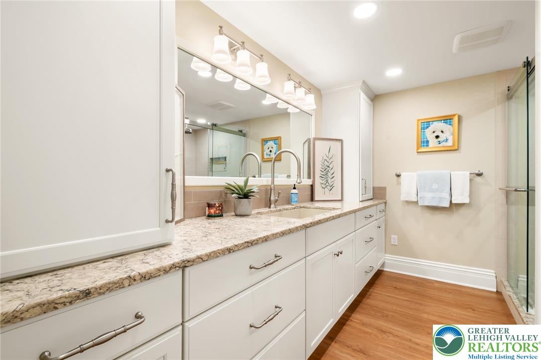 Bethlehem City, Pennsylvania, 18015, United States, 3 Bedrooms Bedrooms, ,5 BathroomsBathrooms,Residential,Active,1943838