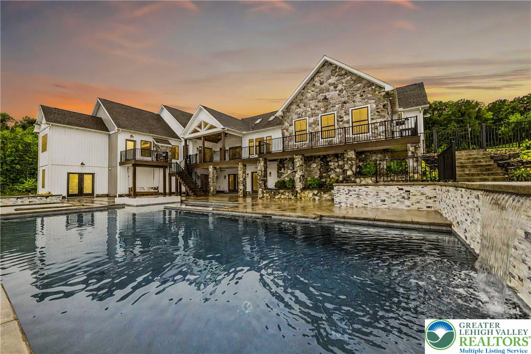 Greenwich Township, Pennsylvania, 19530, United States, ,5 BathroomsBathrooms,Residential,Active,1880295