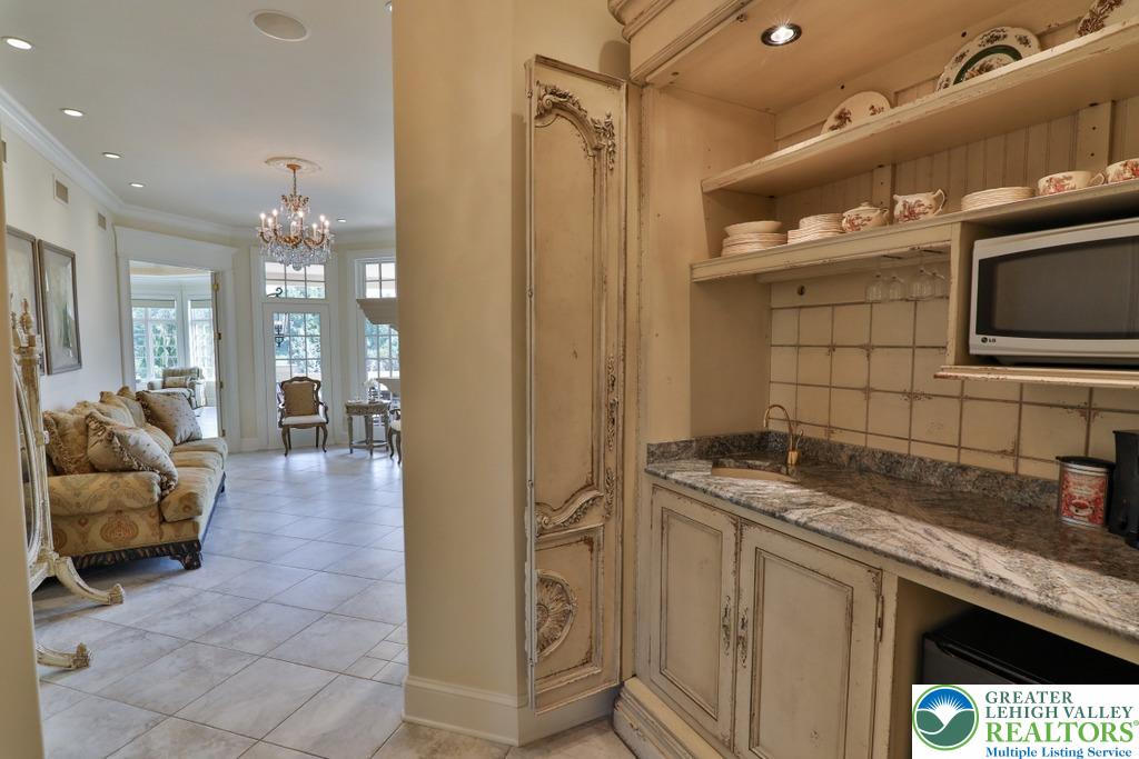 Upper Saucon Twp, Pennsylvania, 18034, United States, 6 Bedrooms Bedrooms, ,12 BathroomsBathrooms,Residential,Active,1885031