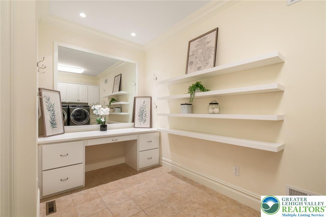 Bethlehem City, Pennsylvania, 18015, United States, 3 Bedrooms Bedrooms, ,5 BathroomsBathrooms,Residential,Active,1943838