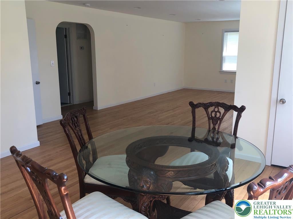 Lower Saucon Twp, Pennsylvania, 18015, United States, 2 Bedrooms Bedrooms, ,1 BathroomBathrooms,Residential,Active,2000201