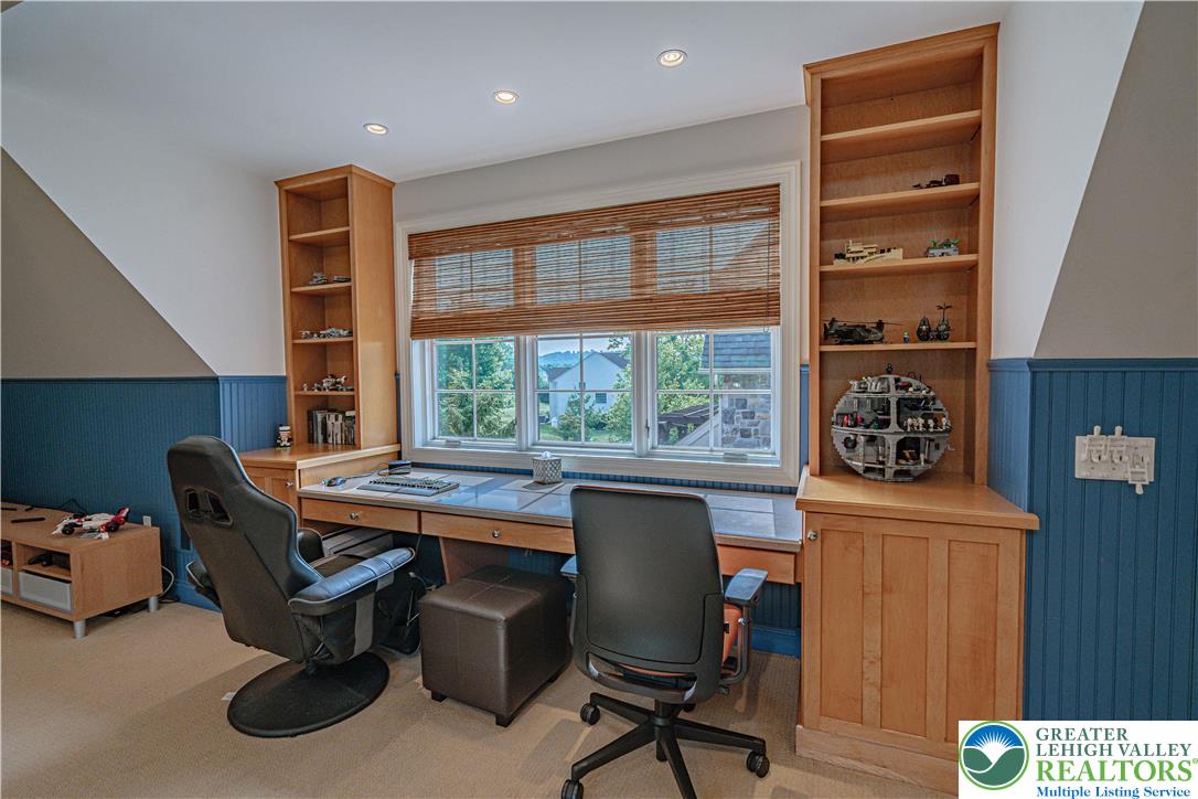 North Whitehall Twp, Pennsylvania, 18069, United States, 4 Bedrooms Bedrooms, ,5 BathroomsBathrooms,Residential,Active,1886846