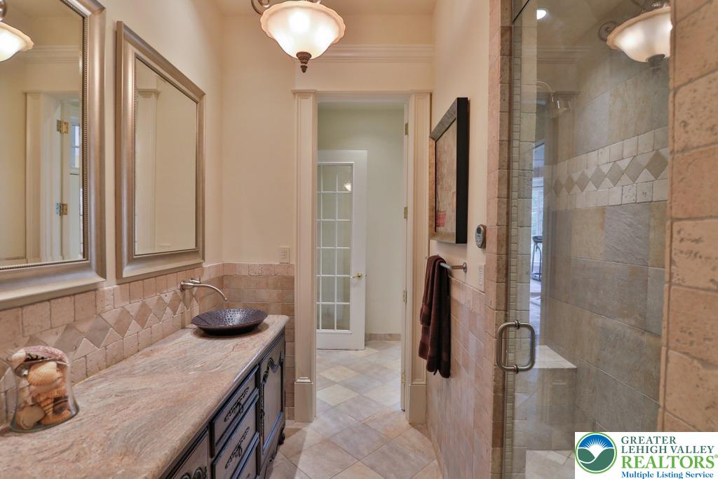 Upper Saucon Twp, Pennsylvania, 18034, United States, 6 Bedrooms Bedrooms, ,12 BathroomsBathrooms,Residential,Active,1885031