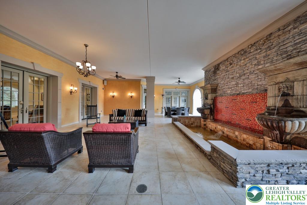 Upper Saucon Twp, Pennsylvania, 18034, United States, 6 Bedrooms Bedrooms, ,12 BathroomsBathrooms,Residential,Active,1885031