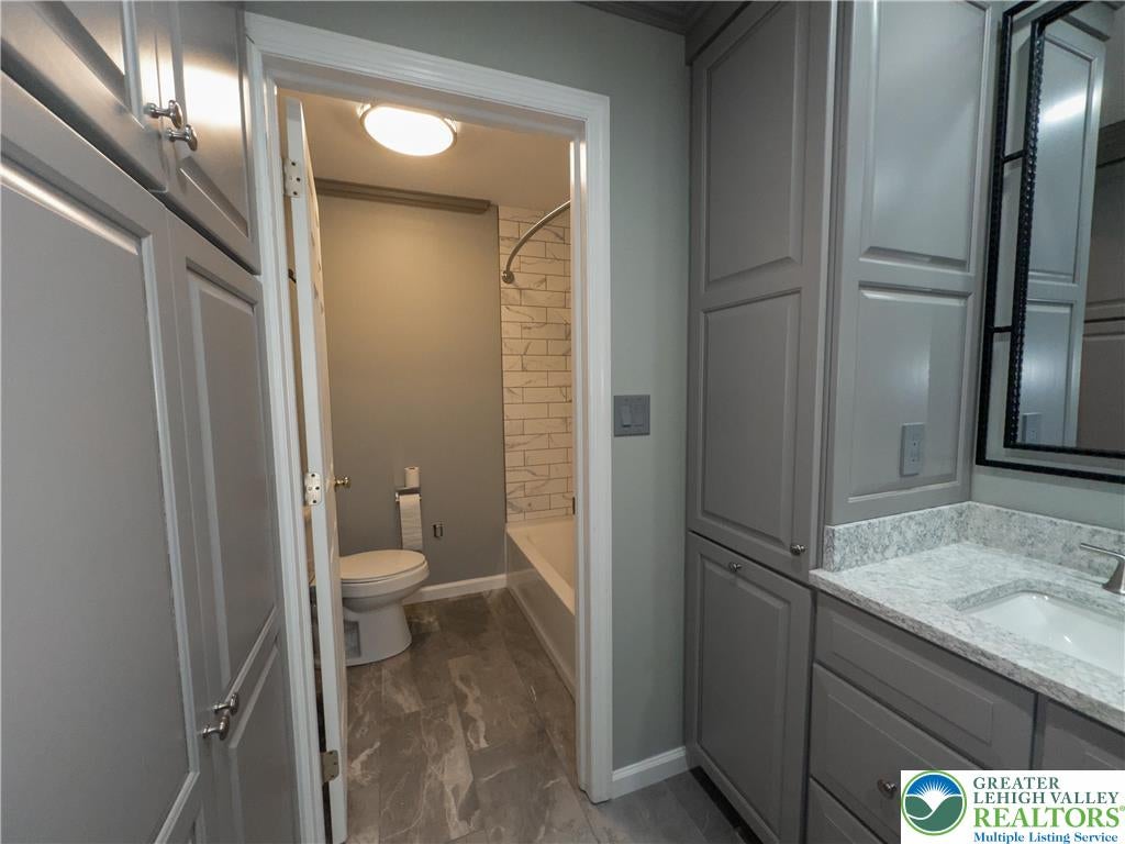 Upper Hanover Twp, Pennsylvania, 18041, United States, 7 Bedrooms Bedrooms, ,9 BathroomsBathrooms,Residential,Active,2023436