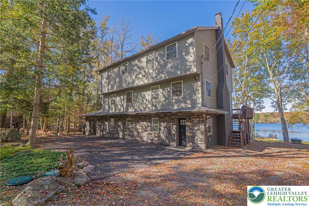 Clifton Twp, Pennsylvania, 18424, United States, 5 Bedrooms Bedrooms, ,4 BathroomsBathrooms,Residential,Active,1962171