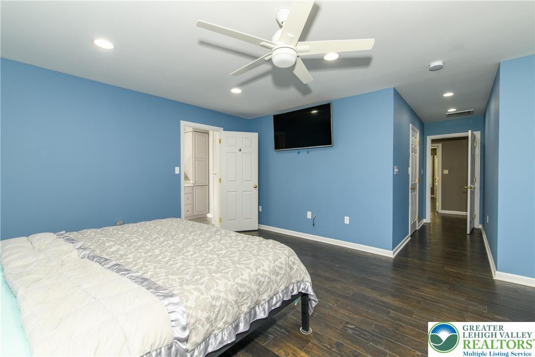 Upper Hanover Twp, Pennsylvania, 18041, United States, 7 Bedrooms Bedrooms, ,9 BathroomsBathrooms,Residential,Active,2023436