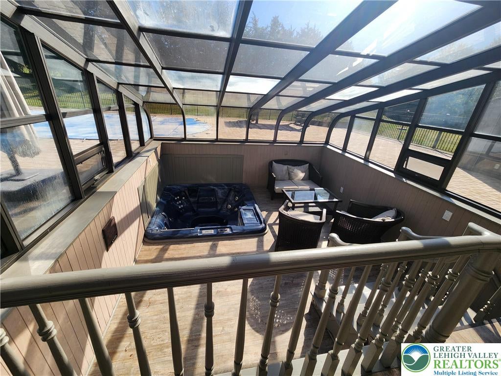 Bushkill Twp, Pennsylvania, 18064, United States, 4 Bedrooms Bedrooms, ,5 BathroomsBathrooms,Residential,Active,1945456