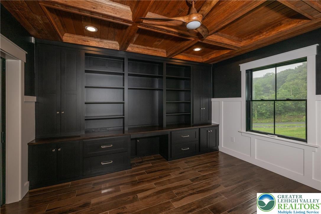 Greenwich Twp, Pennsylvania, 19530, United States, 6 Bedrooms Bedrooms, ,5 BathroomsBathrooms,Residential,Active,1967300