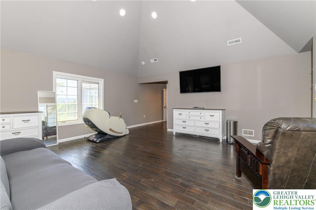 Upper Hanover Twp, Pennsylvania, 18041, United States, 7 Bedrooms Bedrooms, ,9 BathroomsBathrooms,Residential,Active,2023436