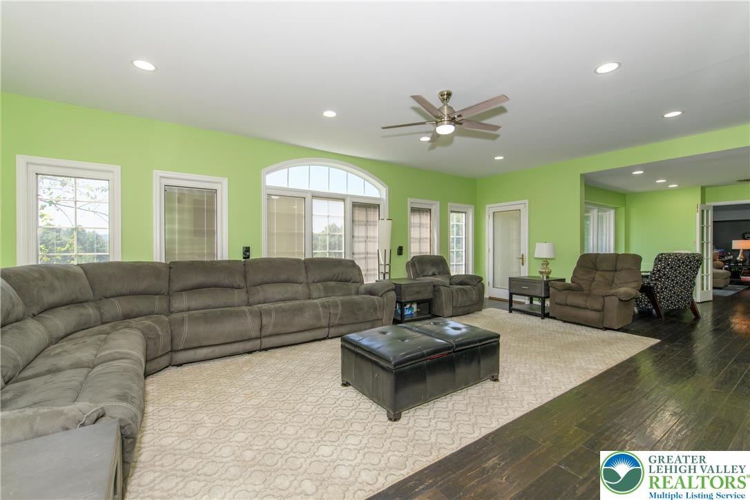 Upper Hanover Twp, Pennsylvania, 18041, United States, 7 Bedrooms Bedrooms, ,9 BathroomsBathrooms,Residential,Active,2023436