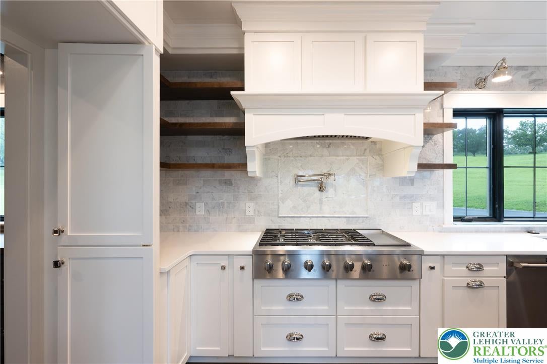 Greenwich Twp, Pennsylvania, 19530, United States, 6 Bedrooms Bedrooms, ,5 BathroomsBathrooms,Residential,Active,1967300