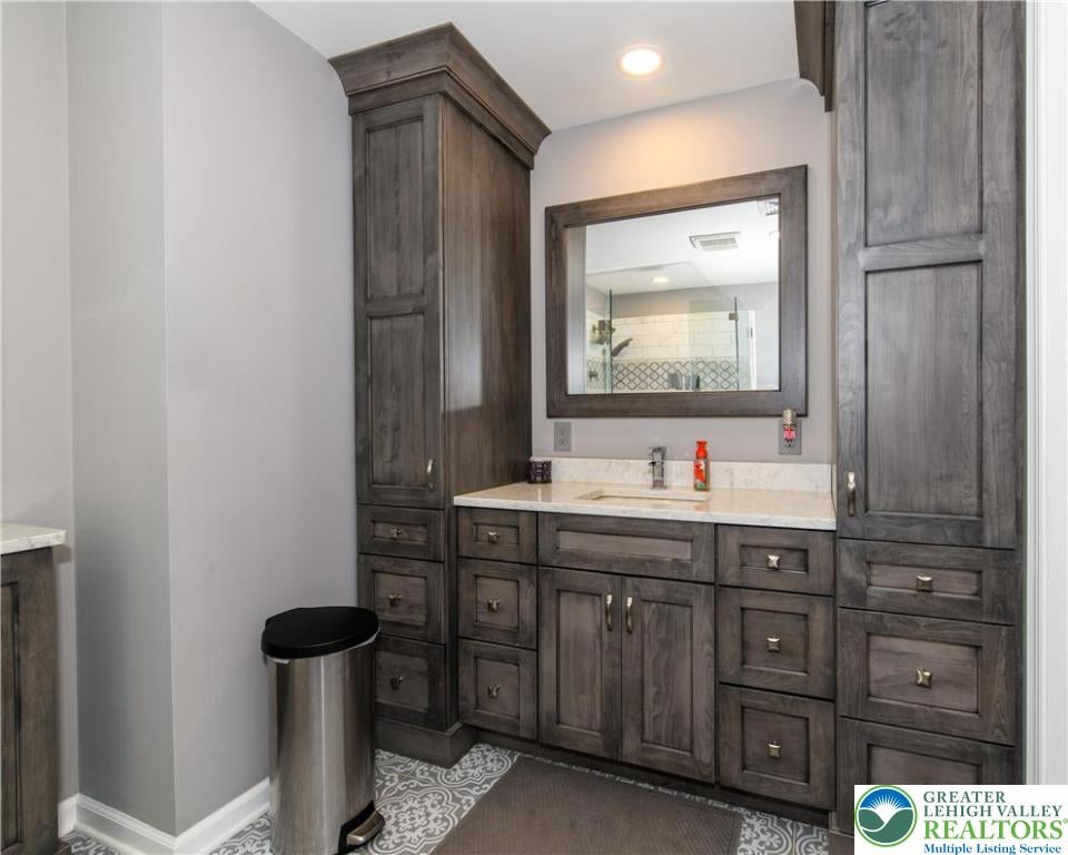 Upper Hanover Twp, Pennsylvania, 18041, United States, 7 Bedrooms Bedrooms, ,9 BathroomsBathrooms,Residential,Active,1936385