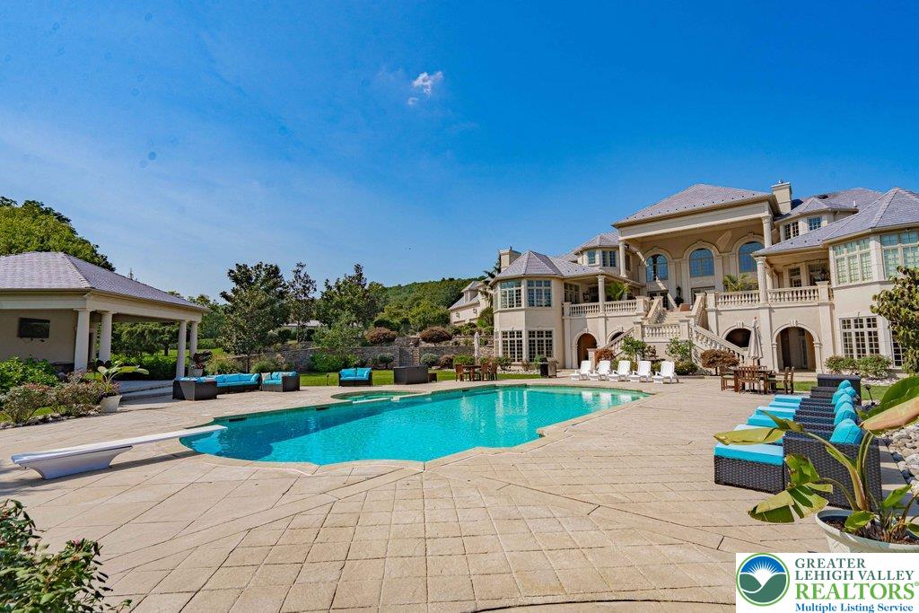 Upper Saucon Twp, Pennsylvania, 18034, United States, 6 Bedrooms Bedrooms, ,12 BathroomsBathrooms,Residential,Active,1885031