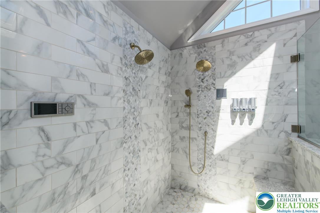 Upper Hanover Twp, Pennsylvania, 18041, United States, 7 Bedrooms Bedrooms, ,9 BathroomsBathrooms,Residential,Active,1936385