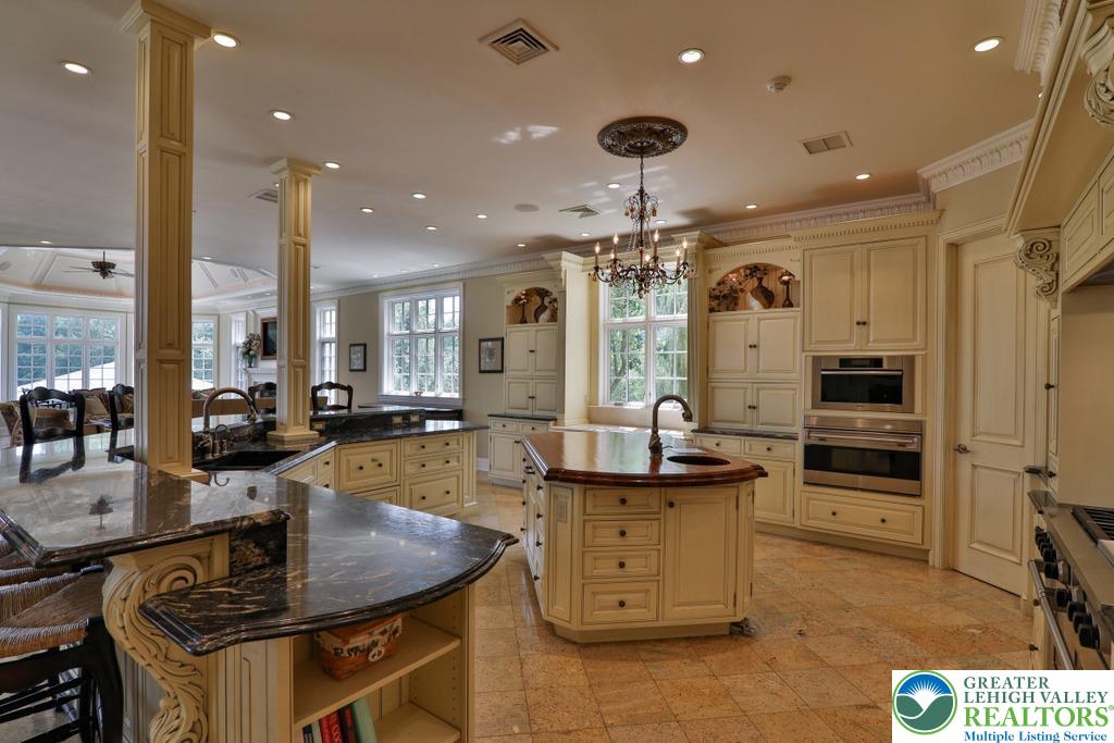 Upper Saucon Twp, Pennsylvania, 18034, United States, 6 Bedrooms Bedrooms, ,12 BathroomsBathrooms,Residential,Active,1885031