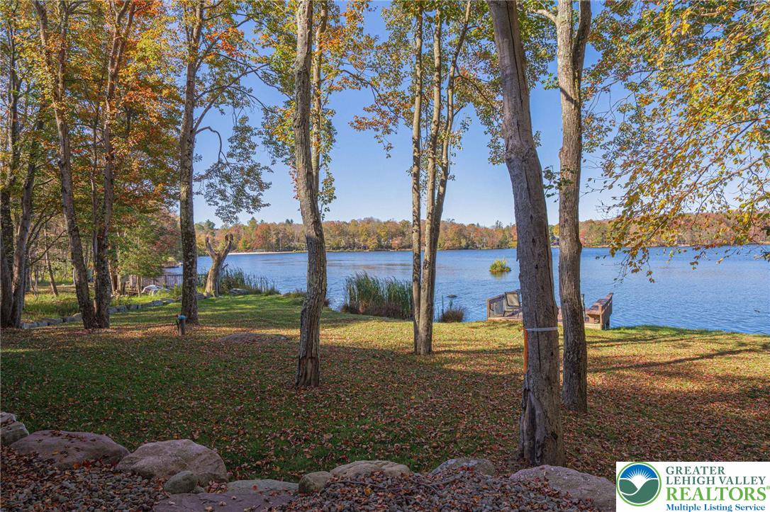 Clifton Twp, Pennsylvania, 18424, United States, 5 Bedrooms Bedrooms, ,4 BathroomsBathrooms,Residential,Active,1962171