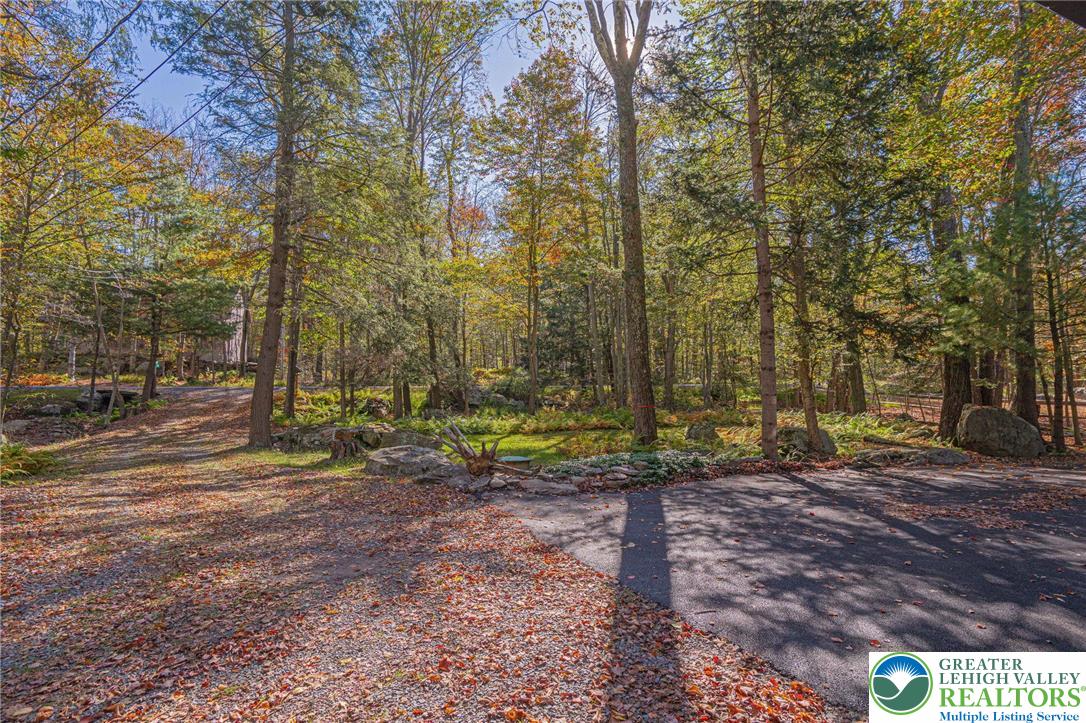 Clifton Twp, Pennsylvania, 18424, United States, 5 Bedrooms Bedrooms, ,4 BathroomsBathrooms,Residential,Active,1962171