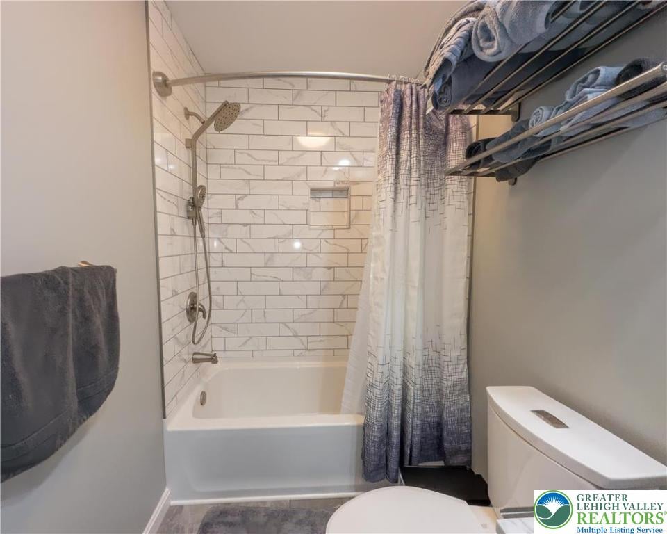 Upper Hanover Twp, Pennsylvania, 18041, United States, 7 Bedrooms Bedrooms, ,9 BathroomsBathrooms,Residential,Active,1936385