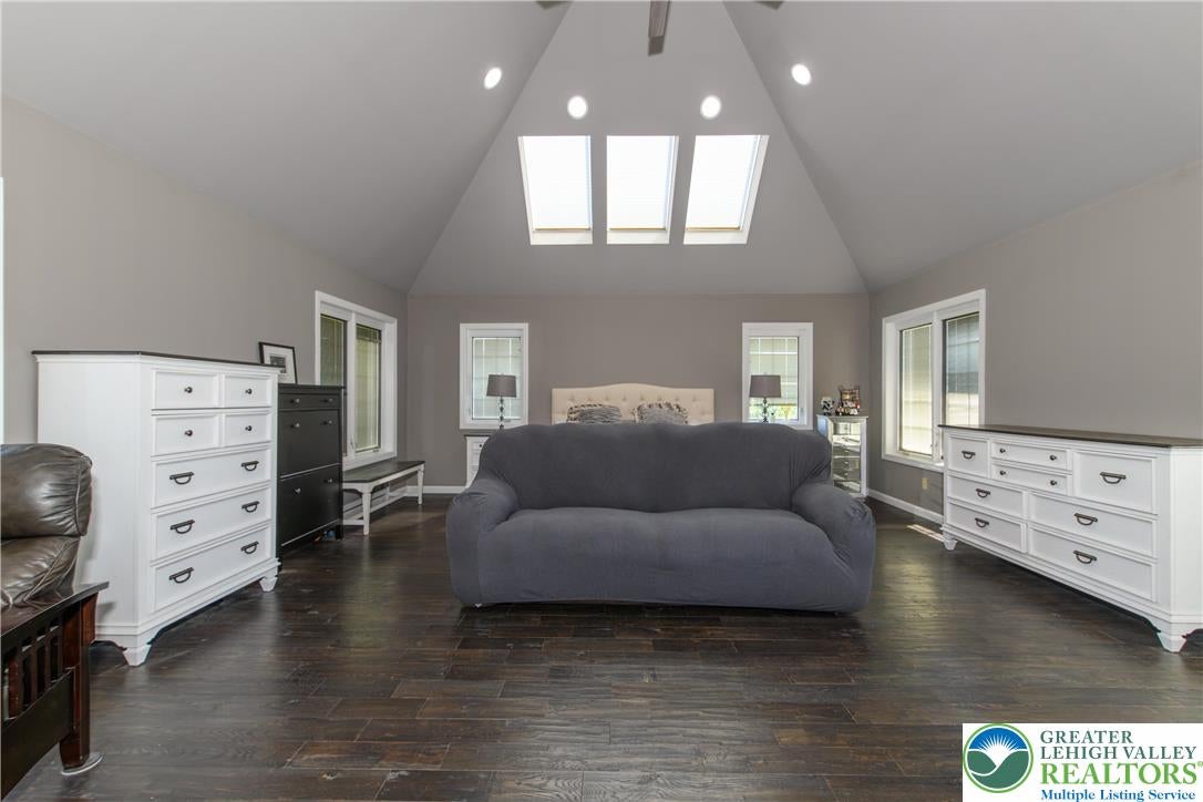 Upper Hanover Twp, Pennsylvania, 18041, United States, 7 Bedrooms Bedrooms, ,9 BathroomsBathrooms,Residential,Active,2023436