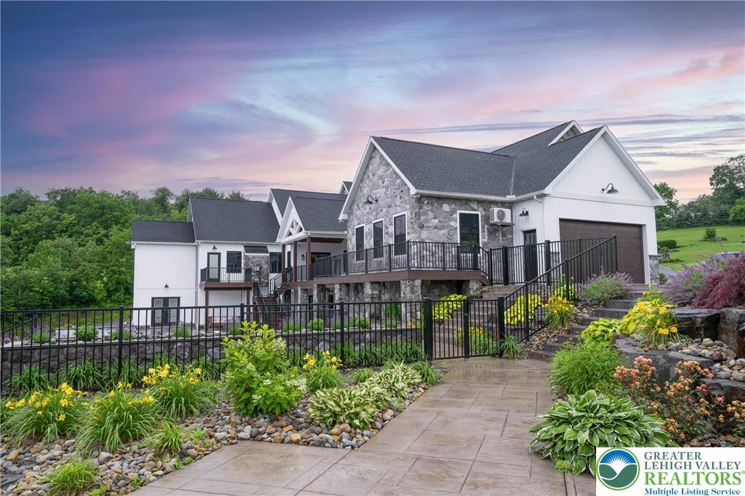 Greenwich Twp, Pennsylvania, 19530, United States, 6 Bedrooms Bedrooms, ,5 BathroomsBathrooms,Residential,Active,1967300