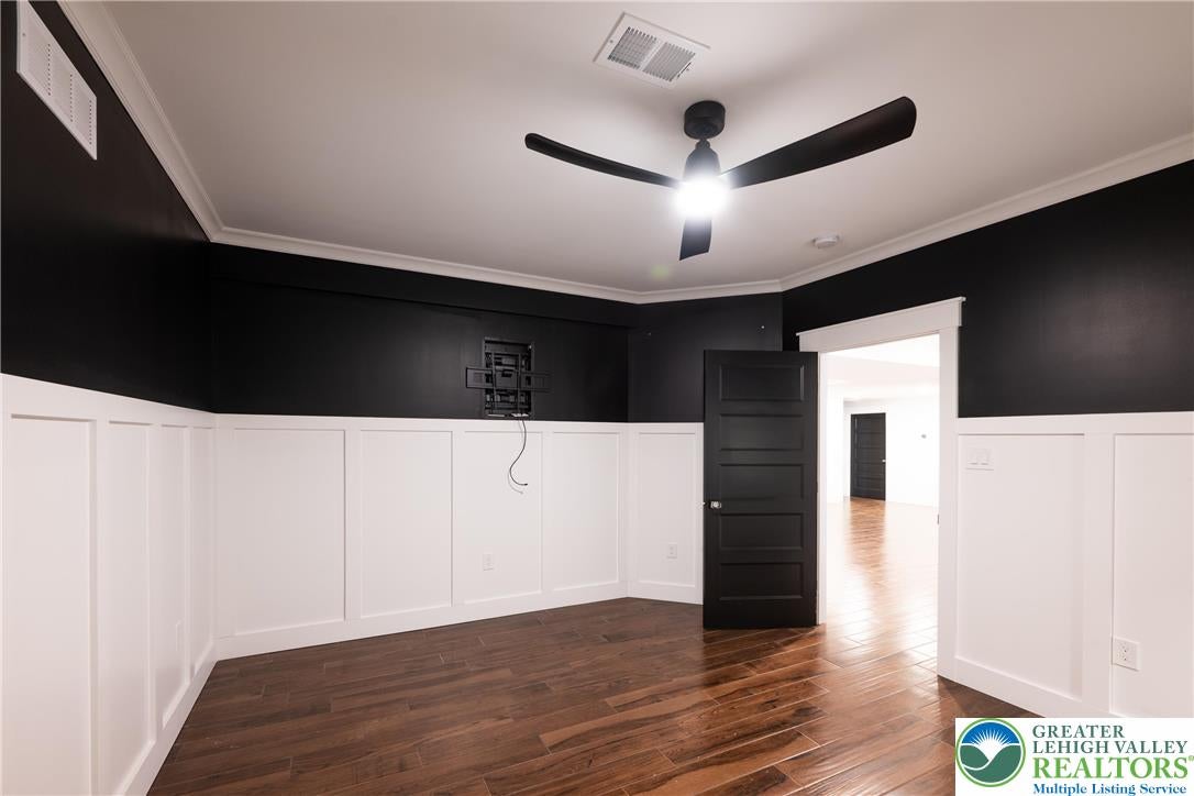 Greenwich Township, Pennsylvania, 19530, United States, ,5 BathroomsBathrooms,Residential,Active,1880295