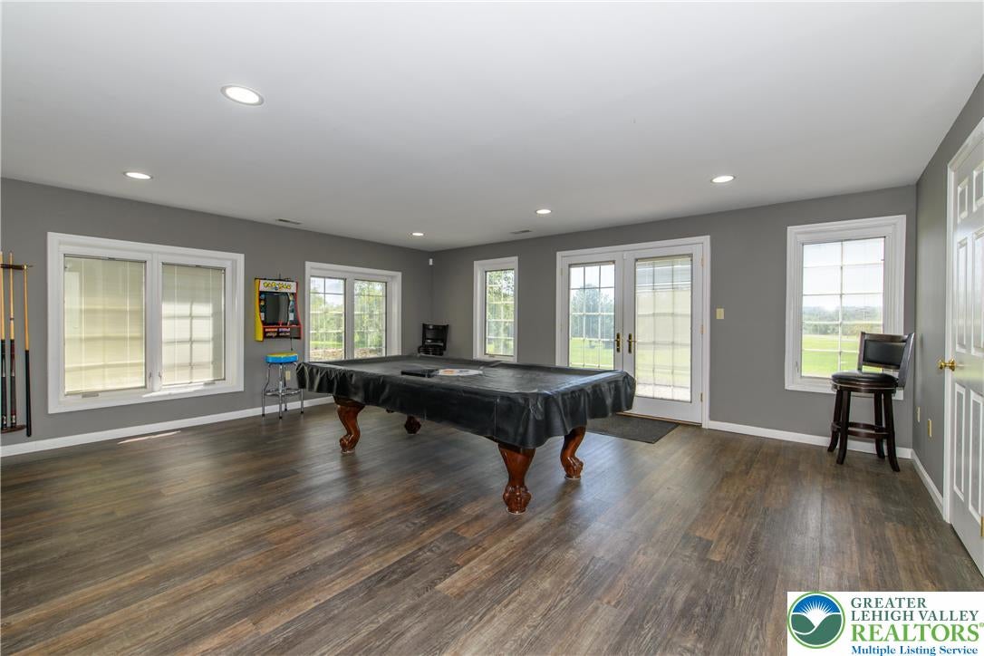 Upper Hanover Twp, Pennsylvania, 18041, United States, 7 Bedrooms Bedrooms, ,9 BathroomsBathrooms,Residential,Active,1936385