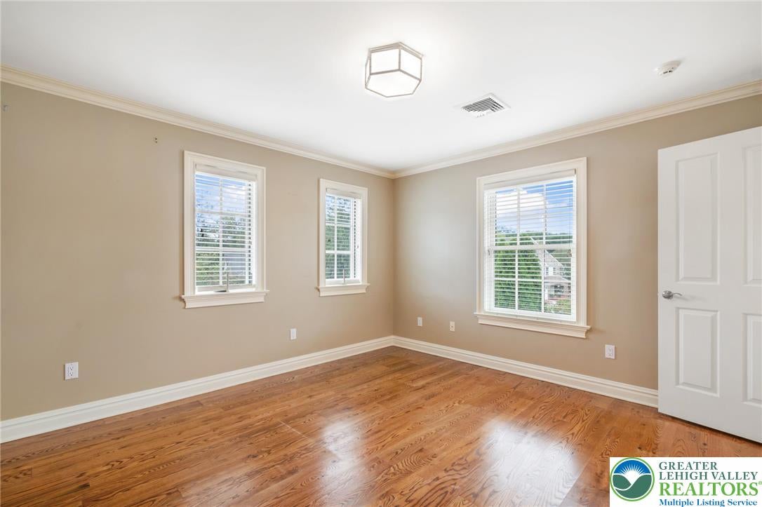 Bethlehem City, Pennsylvania, 18015, United States, 3 Bedrooms Bedrooms, ,5 BathroomsBathrooms,Residential,Active,1943838