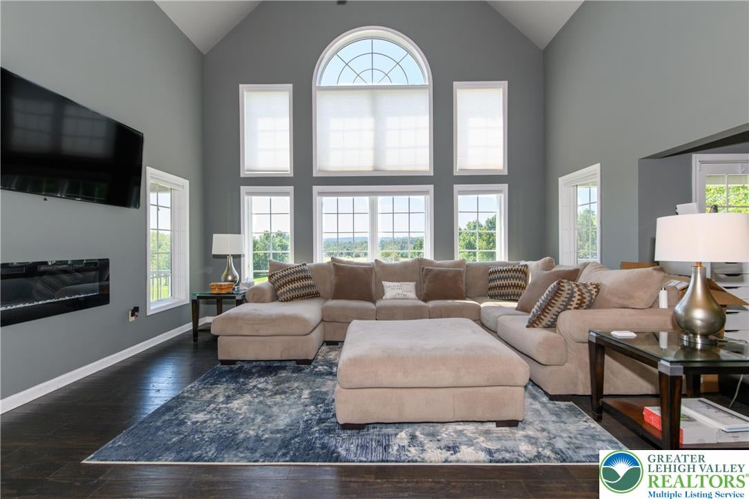 Upper Hanover Twp, Pennsylvania, 18041, United States, 7 Bedrooms Bedrooms, ,9 BathroomsBathrooms,Residential,Active,2023436