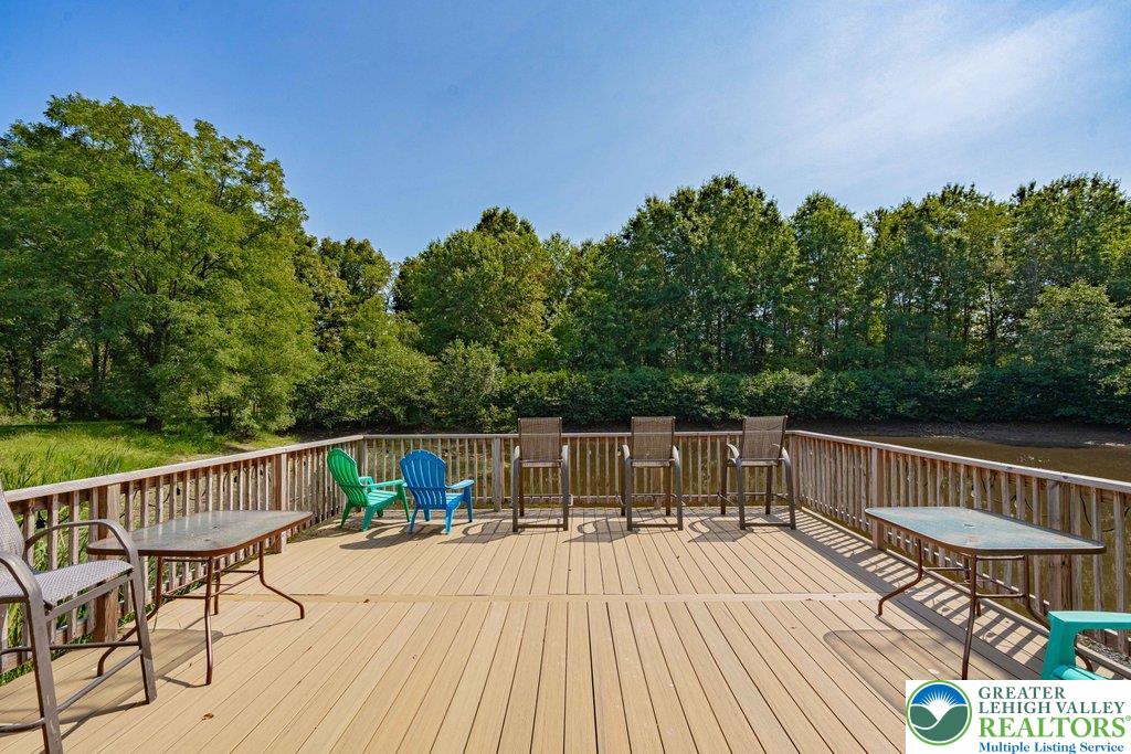 Upper Saucon Twp, Pennsylvania, 18034, United States, 6 Bedrooms Bedrooms, ,12 BathroomsBathrooms,Residential,Active,1885031