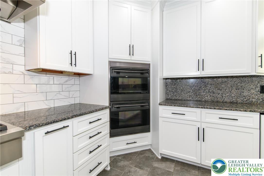 Upper Hanover Twp, Pennsylvania, 18041, United States, 7 Bedrooms Bedrooms, ,9 BathroomsBathrooms,Residential,Active,1936385