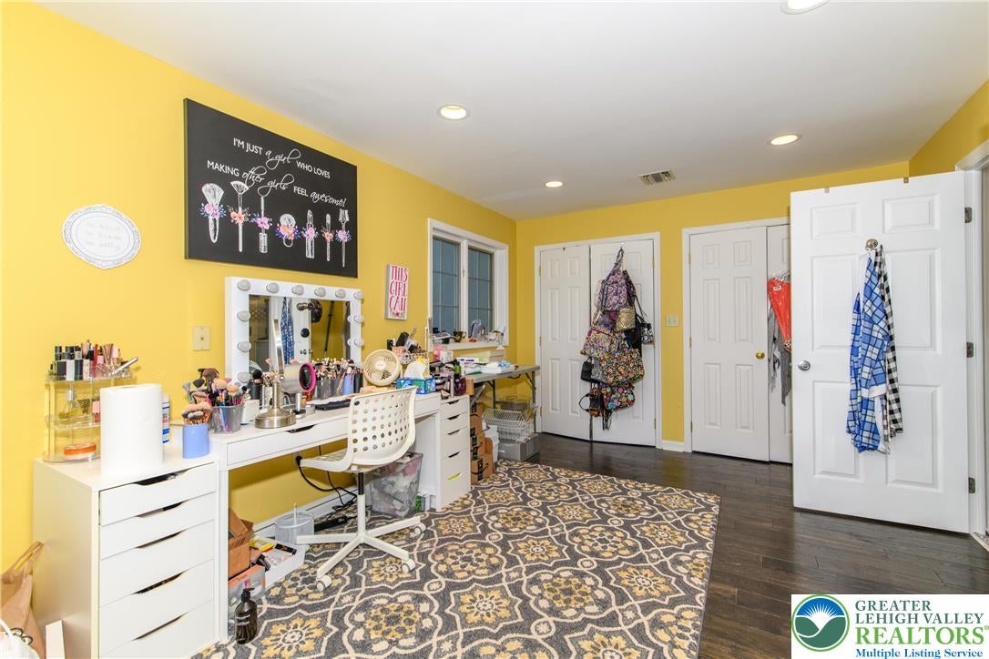 Upper Hanover Twp, Pennsylvania, 18041, United States, 7 Bedrooms Bedrooms, ,9 BathroomsBathrooms,Residential,Active,2023436