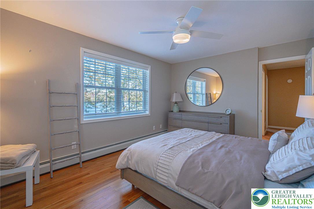 Clifton Twp, Pennsylvania, 18424, United States, 5 Bedrooms Bedrooms, ,4 BathroomsBathrooms,Residential,Active,1962171