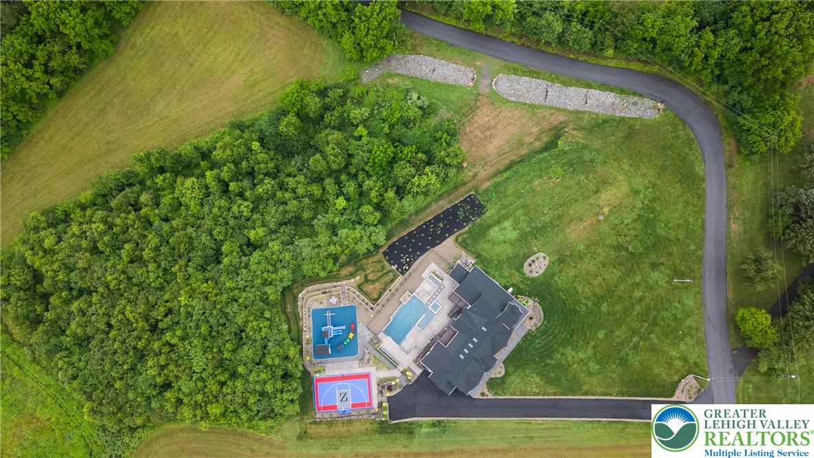 Greenwich Township, Pennsylvania, 19530, United States, ,5 BathroomsBathrooms,Residential,Active,1880295