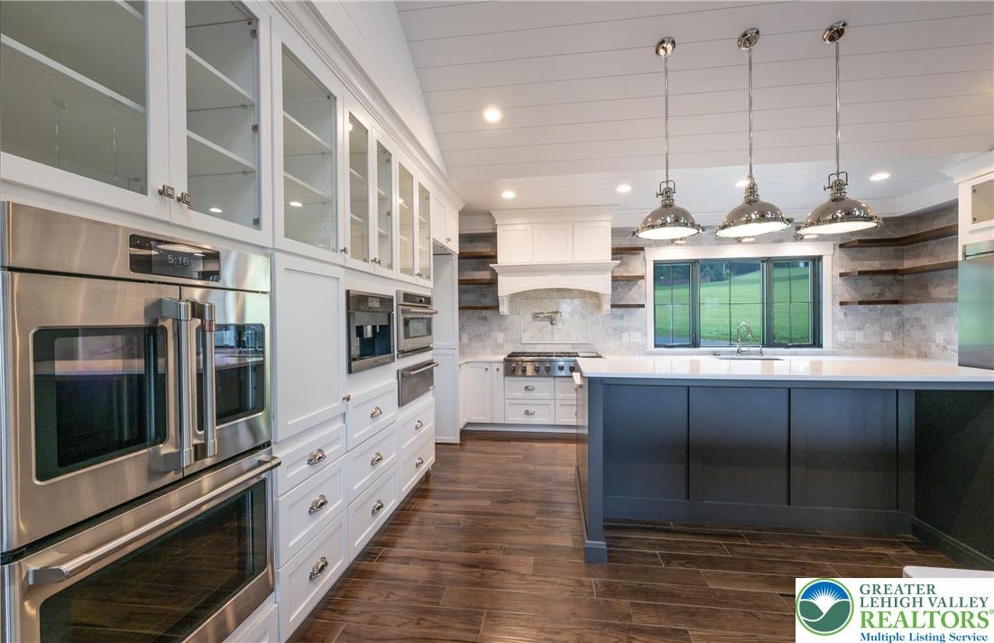 Greenwich Township, Pennsylvania, 19530, United States, ,5 BathroomsBathrooms,Residential,Active,1880295