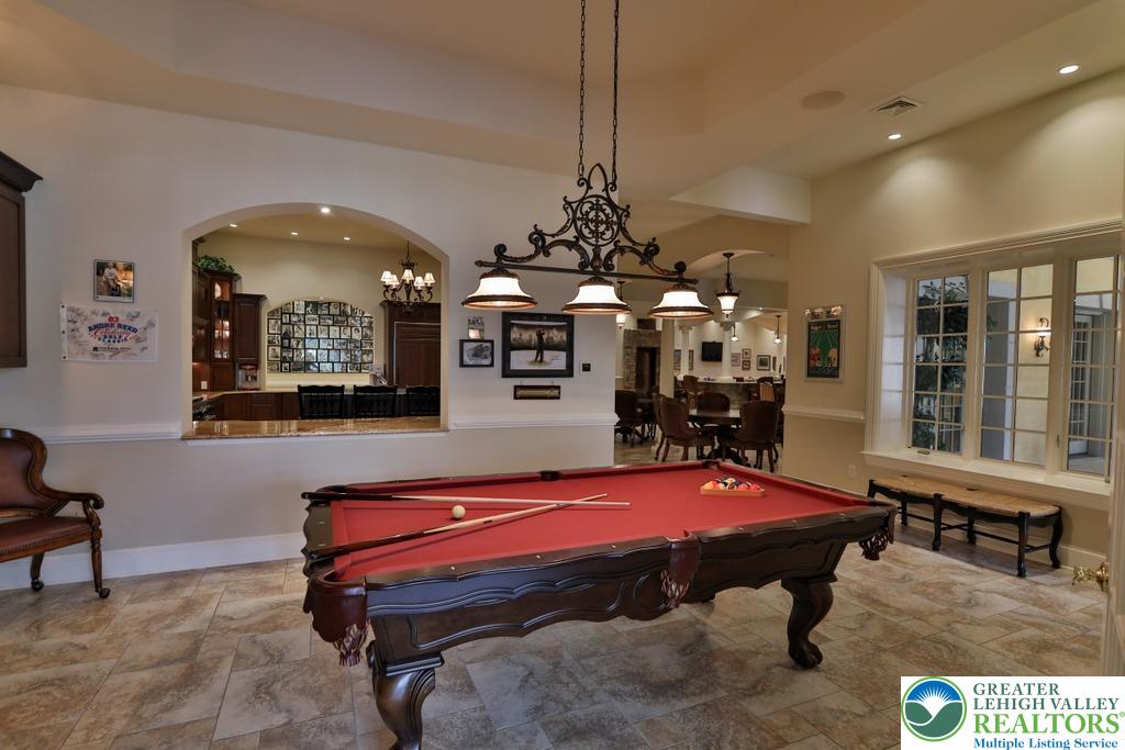 Upper Saucon Twp, Pennsylvania, 18034, United States, 6 Bedrooms Bedrooms, ,12 BathroomsBathrooms,Residential,Active,1885031