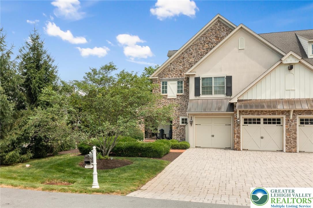 Bethlehem City, Pennsylvania, 18015, United States, 3 Bedrooms Bedrooms, ,5 BathroomsBathrooms,Residential,Active,1943838