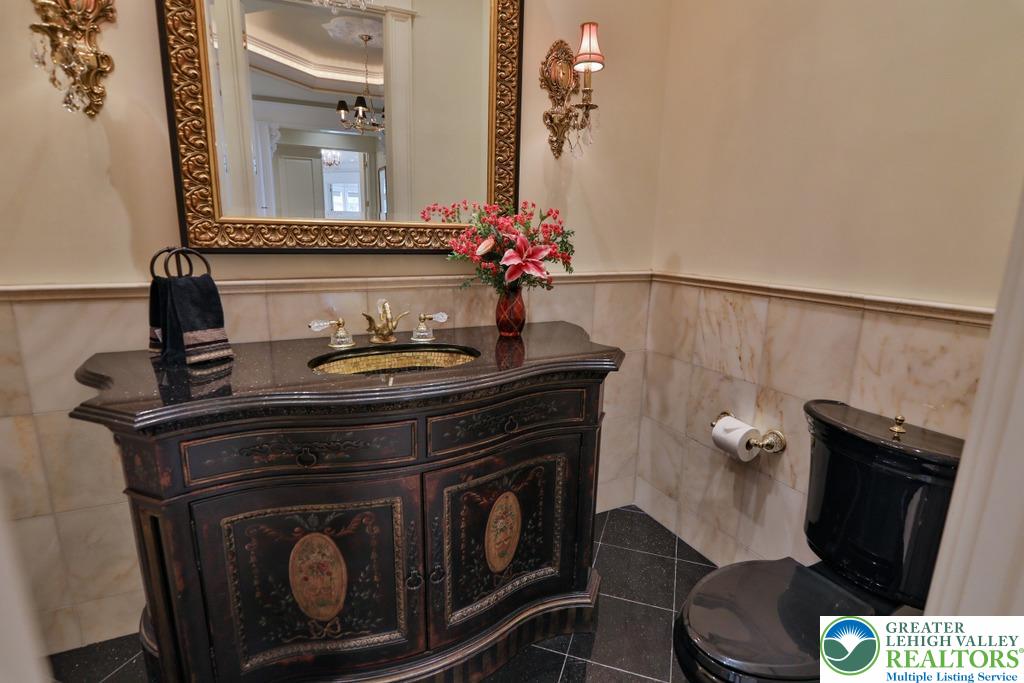 Upper Saucon Twp, Pennsylvania, 18034, United States, 6 Bedrooms Bedrooms, ,12 BathroomsBathrooms,Residential,Active,1885031