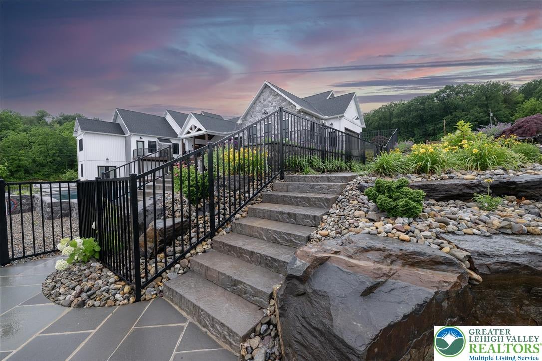 Greenwich Township, Pennsylvania, 19530, United States, ,5 BathroomsBathrooms,Residential,Active,1880295