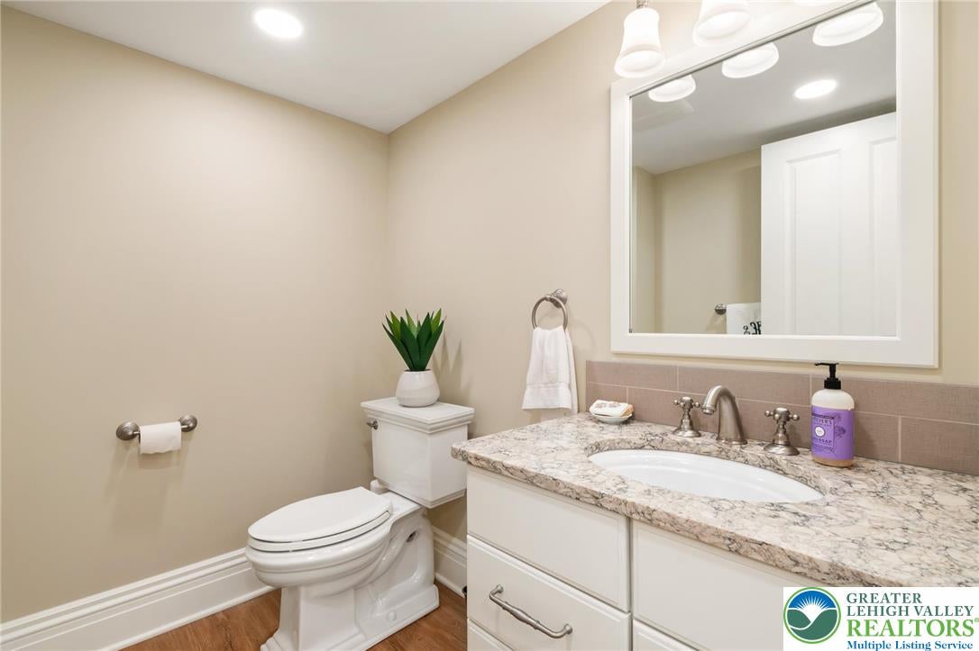 Bethlehem City, Pennsylvania, 18015, United States, 3 Bedrooms Bedrooms, ,5 BathroomsBathrooms,Residential,Active,1943838