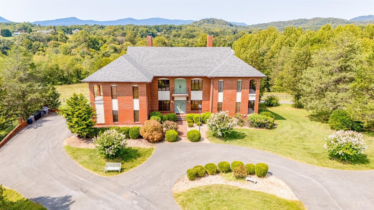 Goode, Virginia, 24556, United States, 4 Bedrooms Bedrooms, ,6 BathroomsBathrooms,Residential,Active,1703981