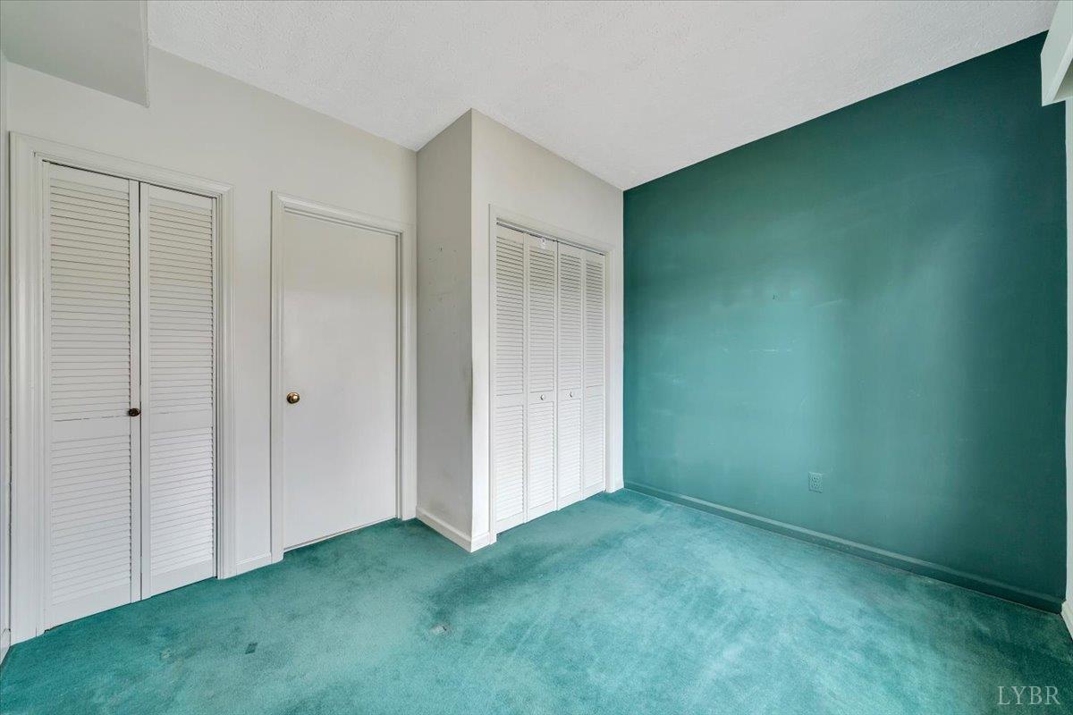 Huddleston, Virginia, 24104, United States, 5 Bedrooms Bedrooms, ,4 BathroomsBathrooms,Residential,Active,2023930